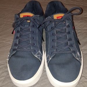 LEVI's Canvas Sneakers
